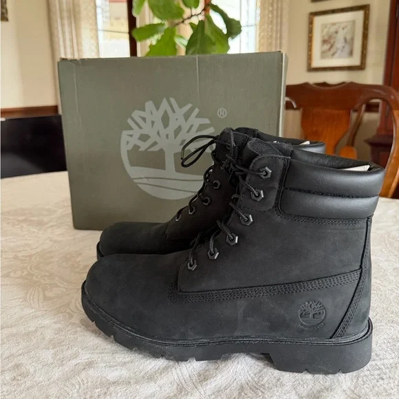 *NWT* Timberland Linden Woods Black Waterproof Boots - Picture 1 of 4